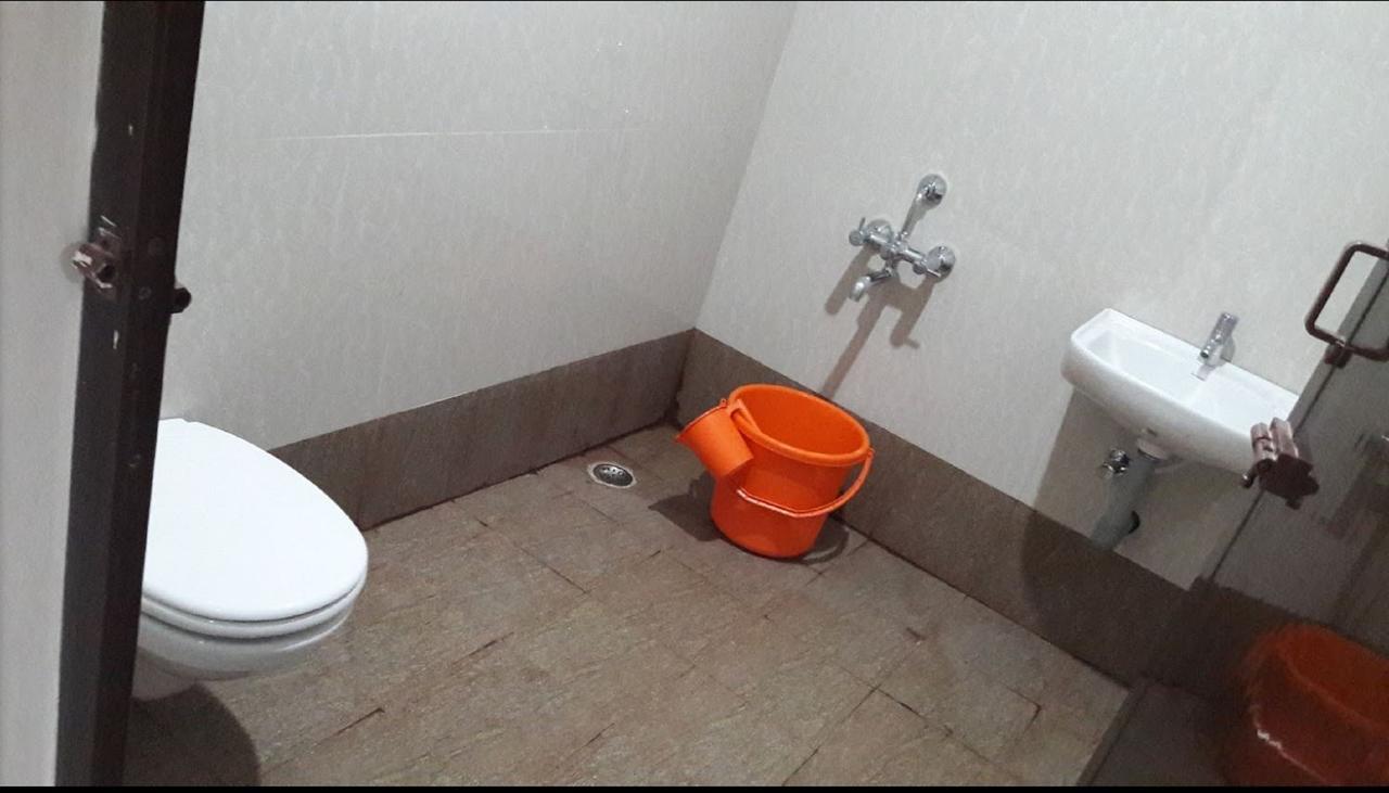 Hotel Gowri Sankar Ambāsamudram Exterior foto
